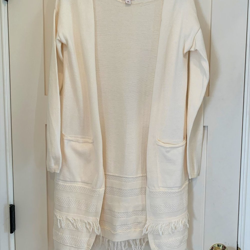 COMFORTABLE MERONA IVORY CREAM FRINGE CARDIGAN